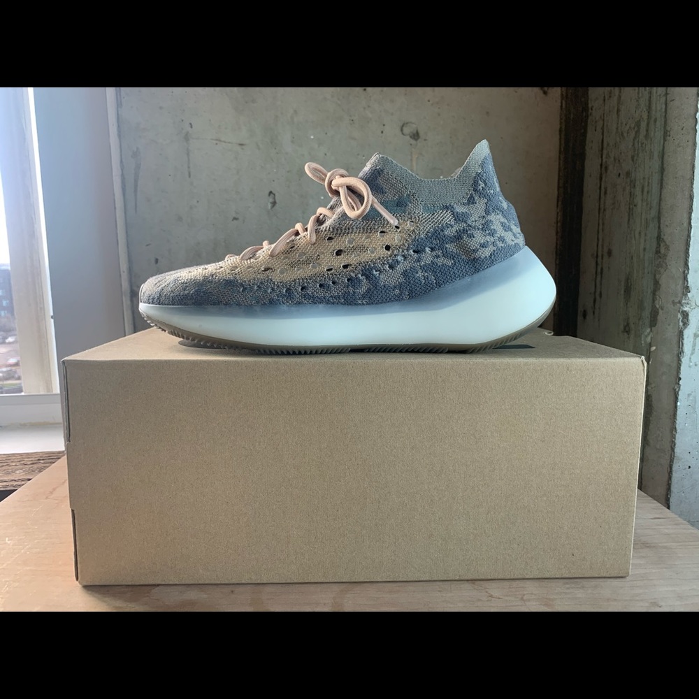 Yeezy mist